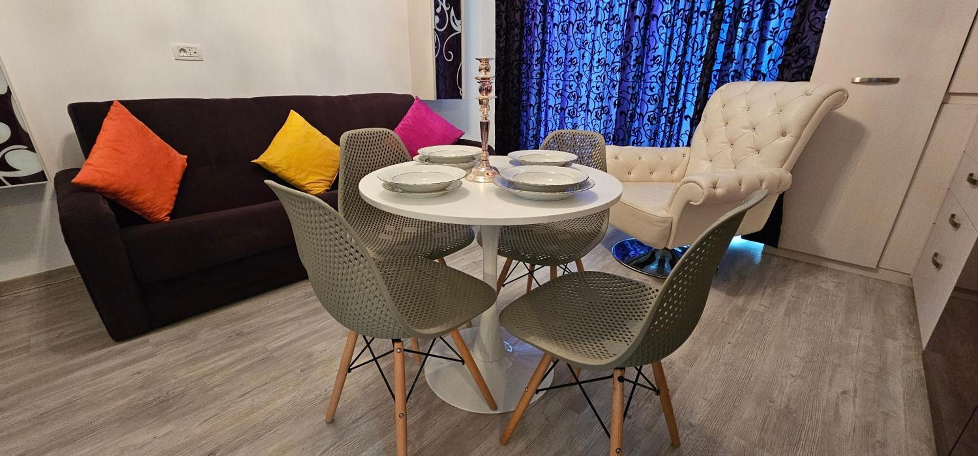 Luxury Aparthotel Promenada In Building Stefan Prima Linie La Mare Năvodari Eksteriør bilde