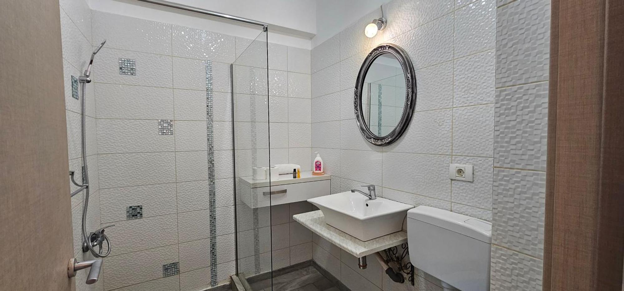 Luxury Aparthotel Promenada In Building Stefan Prima Linie La Mare Năvodari Eksteriør bilde