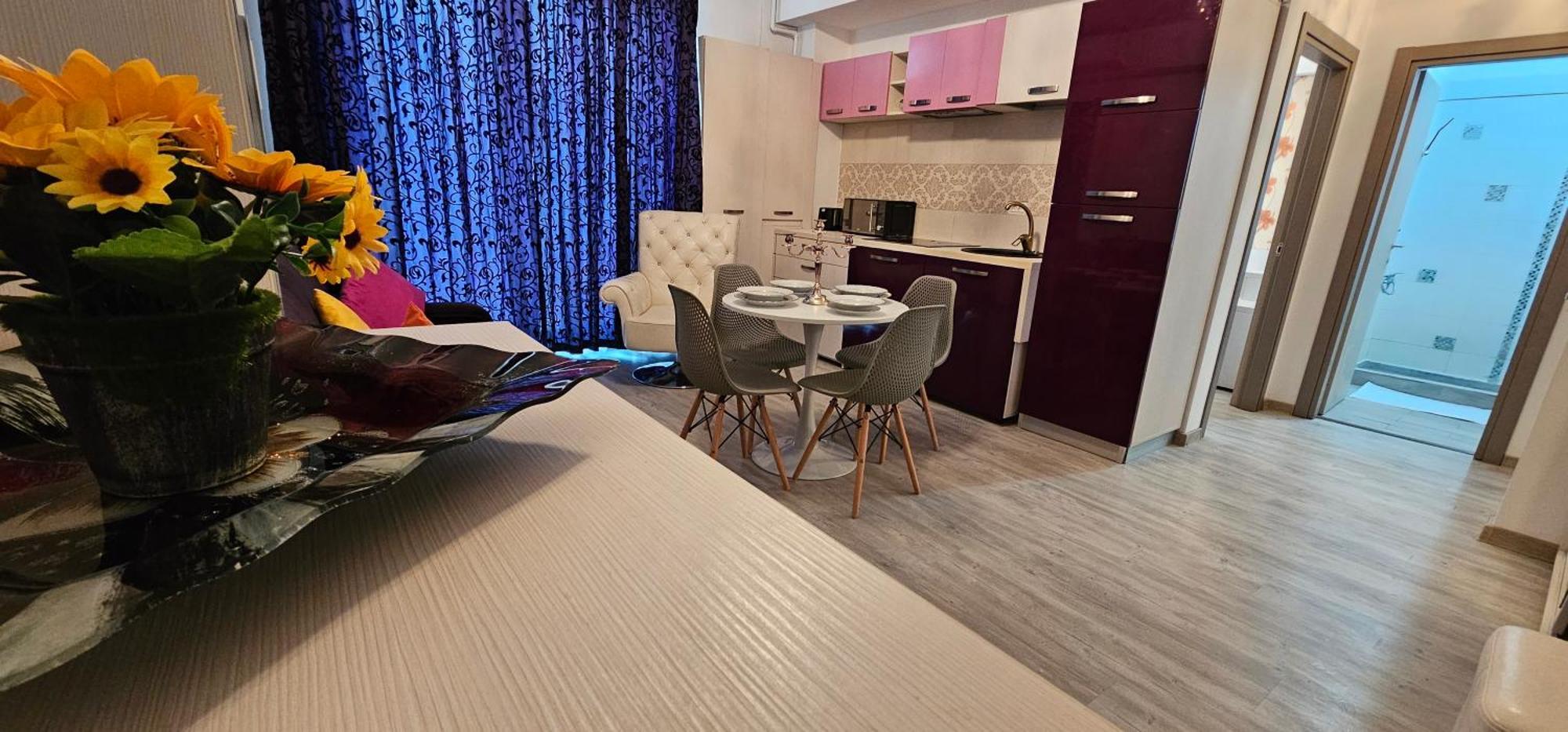 Luxury Aparthotel Promenada In Building Stefan Prima Linie La Mare Năvodari Eksteriør bilde